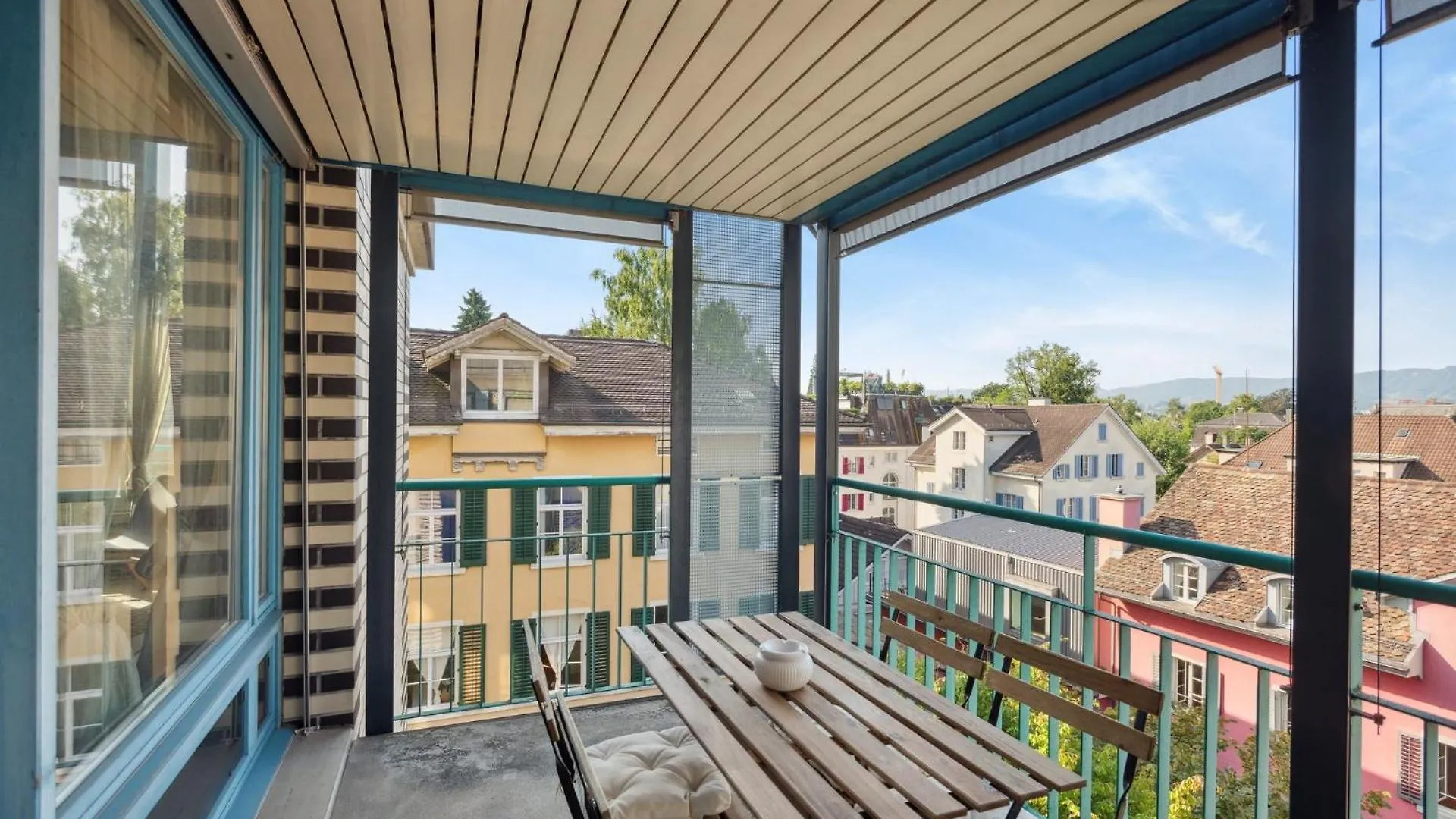 Spacious Central Apartments Hoting Zurich Switzerland