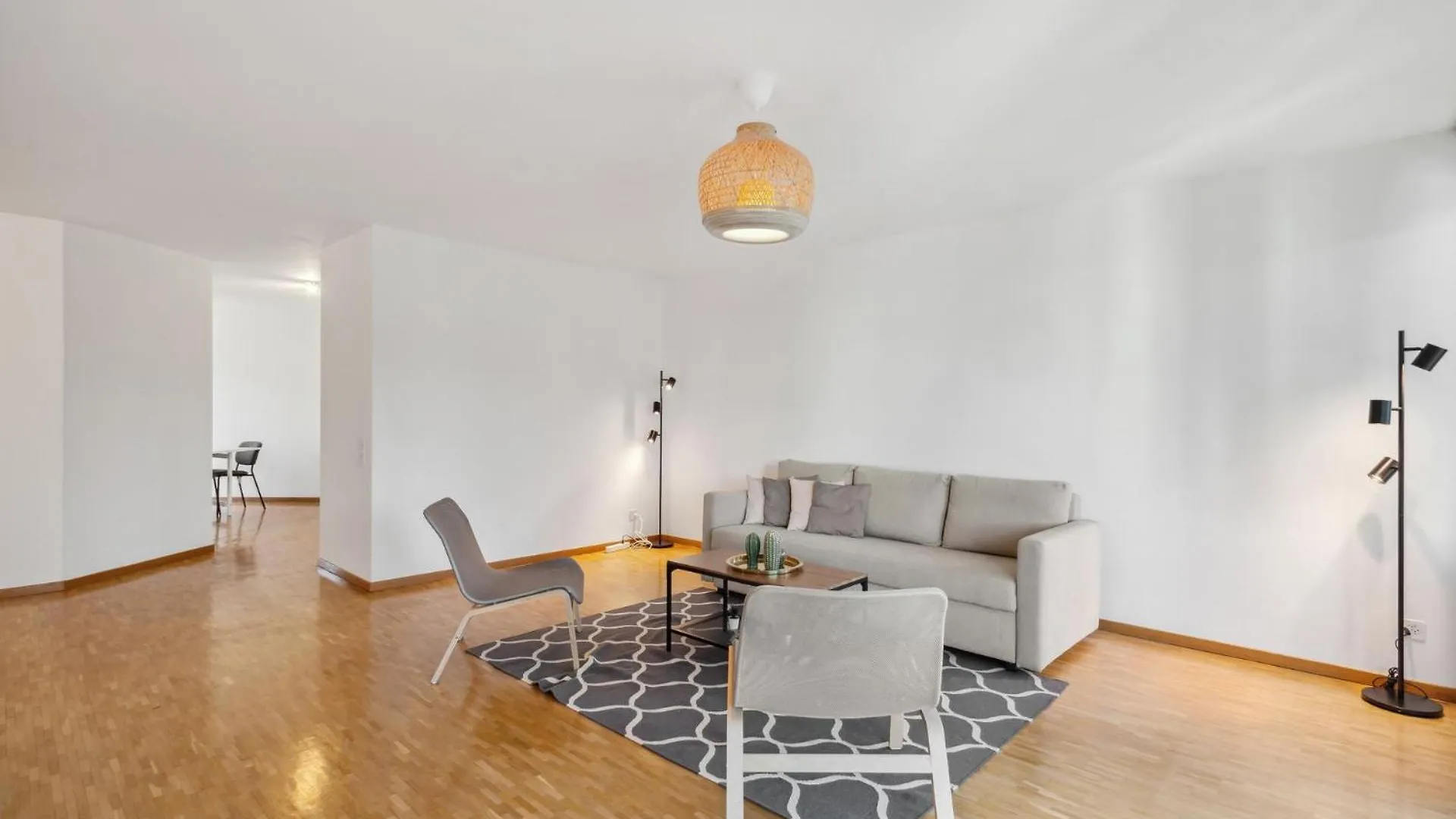 Spacious Central Apartments Hoting Zurigo 0*,  Svizzera