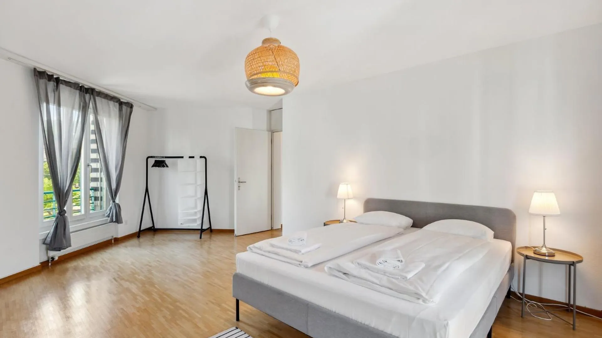 Spacious Central Apartments Hoting Zurigo 0*,